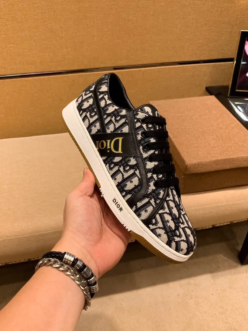 Men's shoes💰 380💰👍[Dior]🔝High-end brand of men's shoes official website 1:1 latest masterpiece: the upper is made of original Italian official website special technical cloth fabric with original comfortable and breathable lining➕original designated non-slip outsole🔥making walking more convenient and comfortable! An exclusive new model, a stunning work, a beautiful 1:1 replica [color] compared to the official quality! Create a fashionable personality to set off your uniqueness! A must-have for trendy men! 🔥, sizes: 38-44. color:.    3⃣️colors available🔥